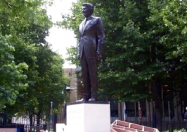 Ronald Reagan in Bronze – tribute Ronald Reagan in bronze