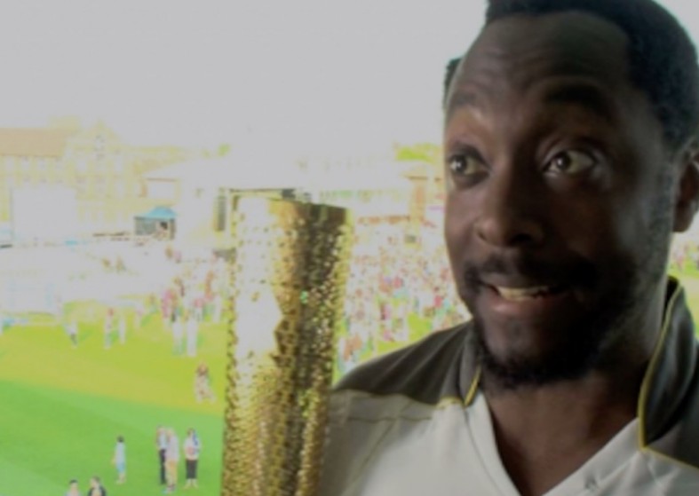 Olympic Flame Blazes In UK – 2012 memories Will.i.am torchbearer
