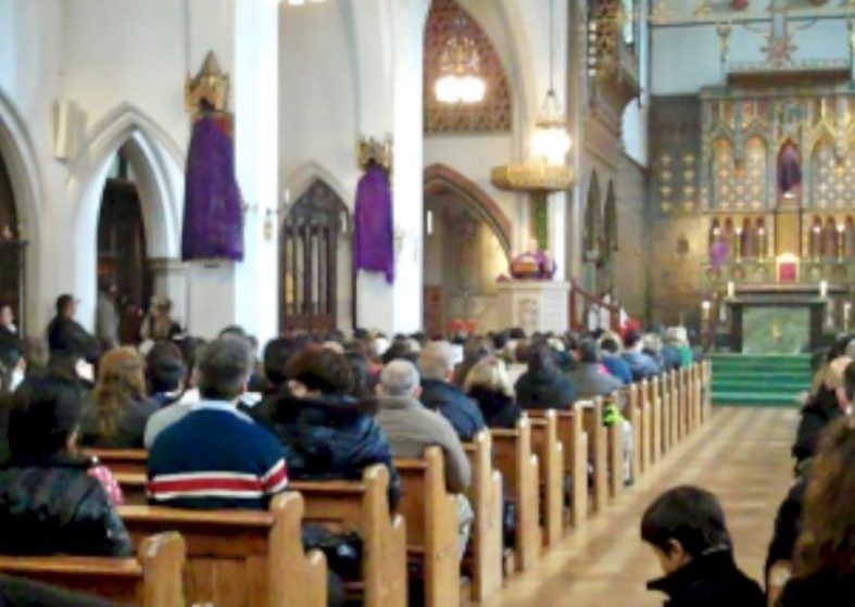 Latin American Pope Celebrated in London – Latinos filled church Latin American Pope - celebrating mass in Spanish