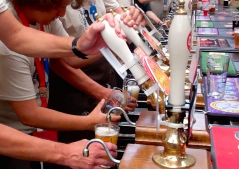 Britain’s Best Beer – festival of thirsty drinkers great pulling a pint