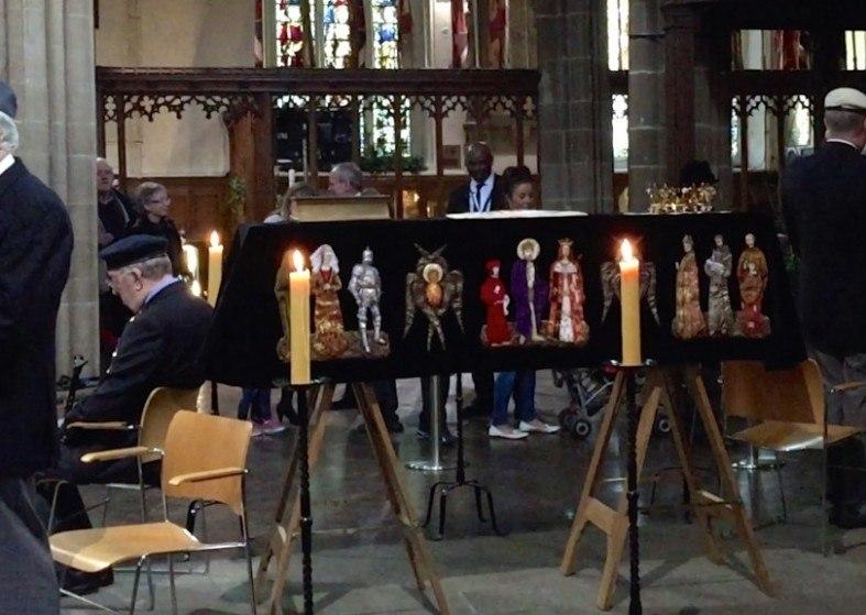 Richard III Hero or Monster – Leicester Crown Richard III coffin respected by public