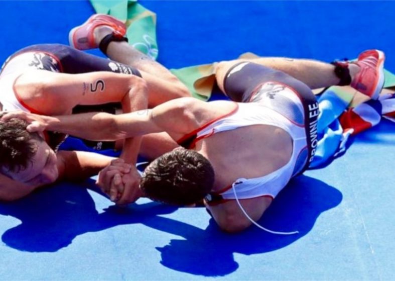 Gold and Silver for GBs Brownlee Brothers👏👏 helping hand across finish lines Gold and Silver for GBs Brownlee Brothers
