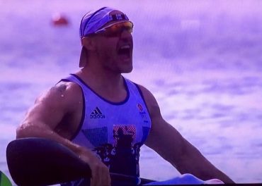 Kayaker Liam Heath Wins Gold๐๐ – video Kayaker Liam Heath Wins Gold