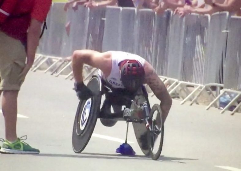 Drama as Weir Crashes out of T54 marathon – collision Drama as Weir crashes out of T54 marathon