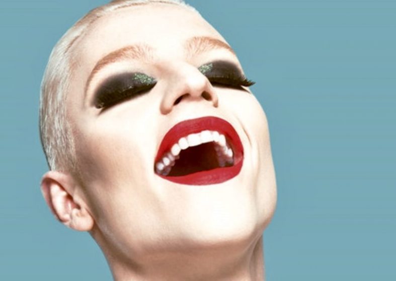 Everybody’s Talking About Jamie – new musical hit – Apollo Theatre Everybody's talking about Jaimie