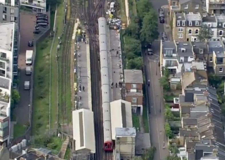 Sky News – Terror Incident at West London Station – LIVE ENDED Sky News Live