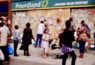 riots in Peckham creates Wall of Love