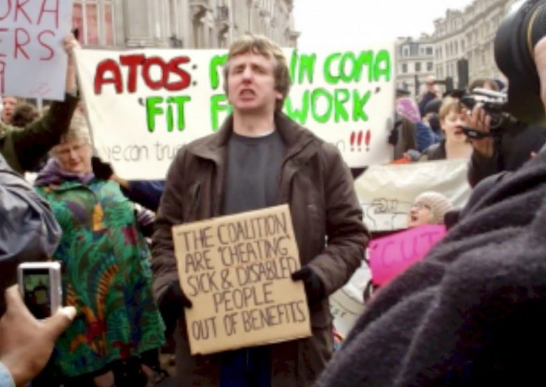 Welfare Bill Chain Reaction – demo heart of Oxford St Welfare Bill Chain Reaction