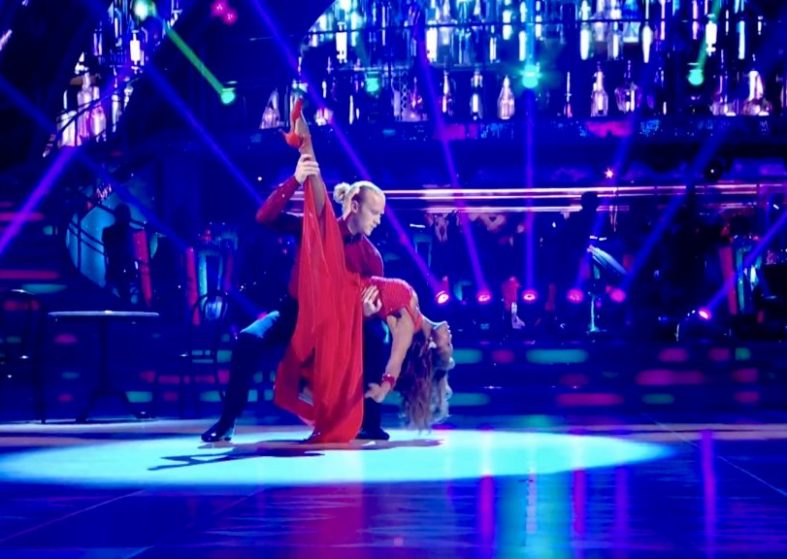 Jonnie & Oti American Smooth Strictly 2017 – to Cry Me A River by Michael Bublé cover Jonnie & Oti American Smooth