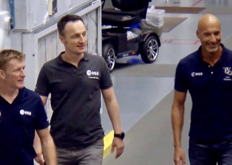 ESA Preview 2019 – the future is in space overlooking earth ESA astronauts