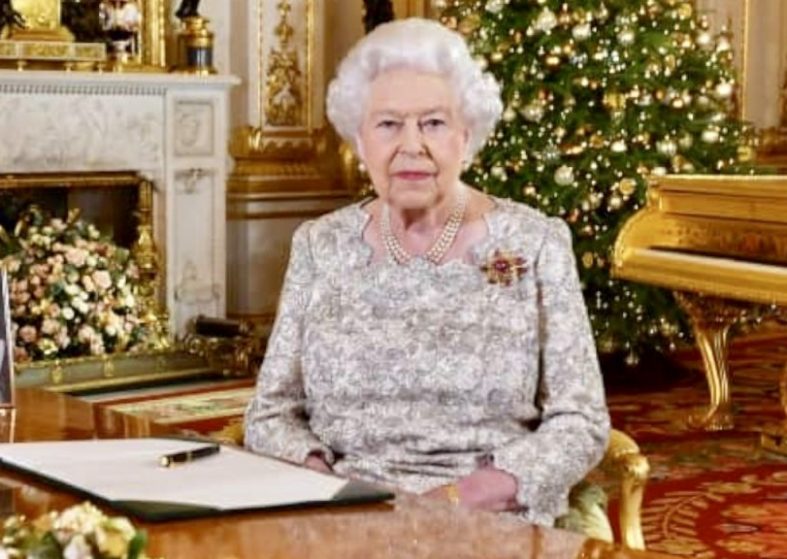 Queen’s Christmas Message 2018 – peace goodwill needed👑 Queen's Christmas Message 2018