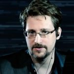 Edward Snowden - Putin grants citizenship
