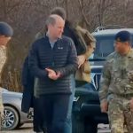 William meets British troops