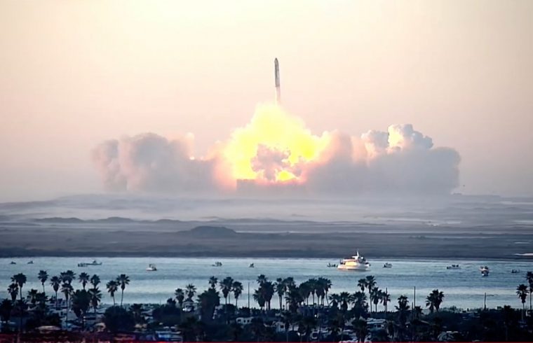 SpaceX Launches Second Starship flight test