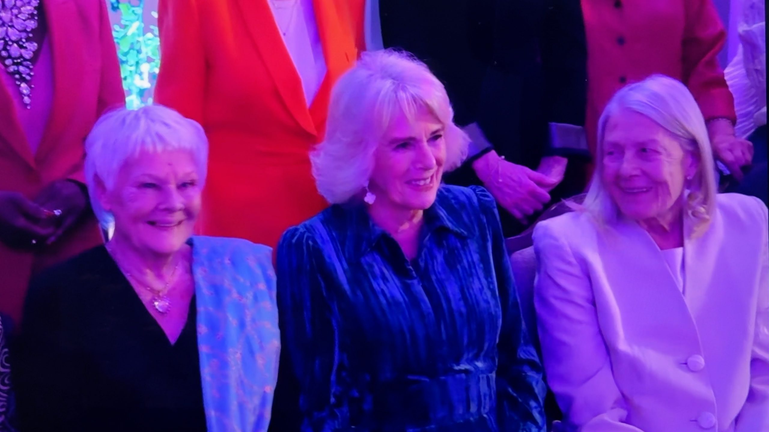 Queen Camilla celebrates Shakespeare met leading stars YNUKtv