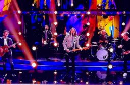 Snow Patrol epic comeback on Strictly Come Dancing