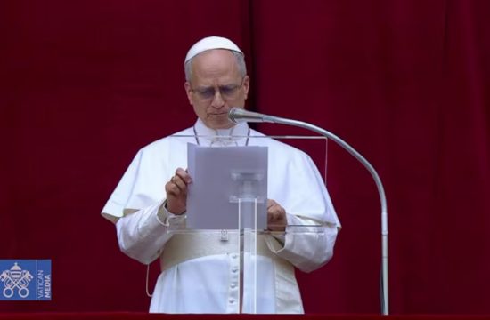 Live: Pope Leo XIV holds his first Regina Caeli prayer at the Vatican