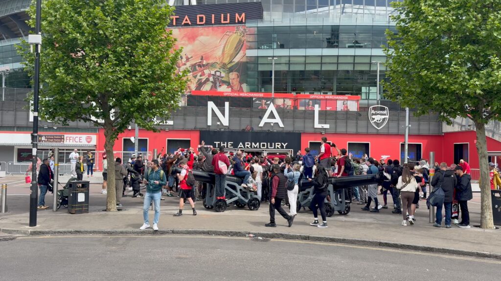 Premier Party at Arsenal - day long celebration | YNUKtv