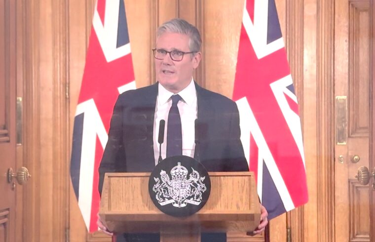 PM: Social Media Ban for under 16s