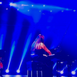 Teen with loss of most her hands wins The Piano